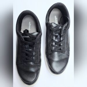 Allbirds Women's Black and White Plant Pacer Sneakers. Size 8.25. Good Condotion